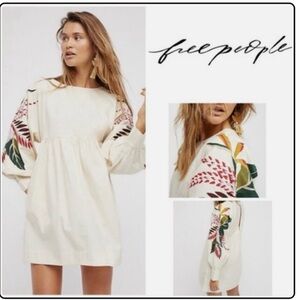 Free People Mini Obsessions Embroidered dress Size Small Like New